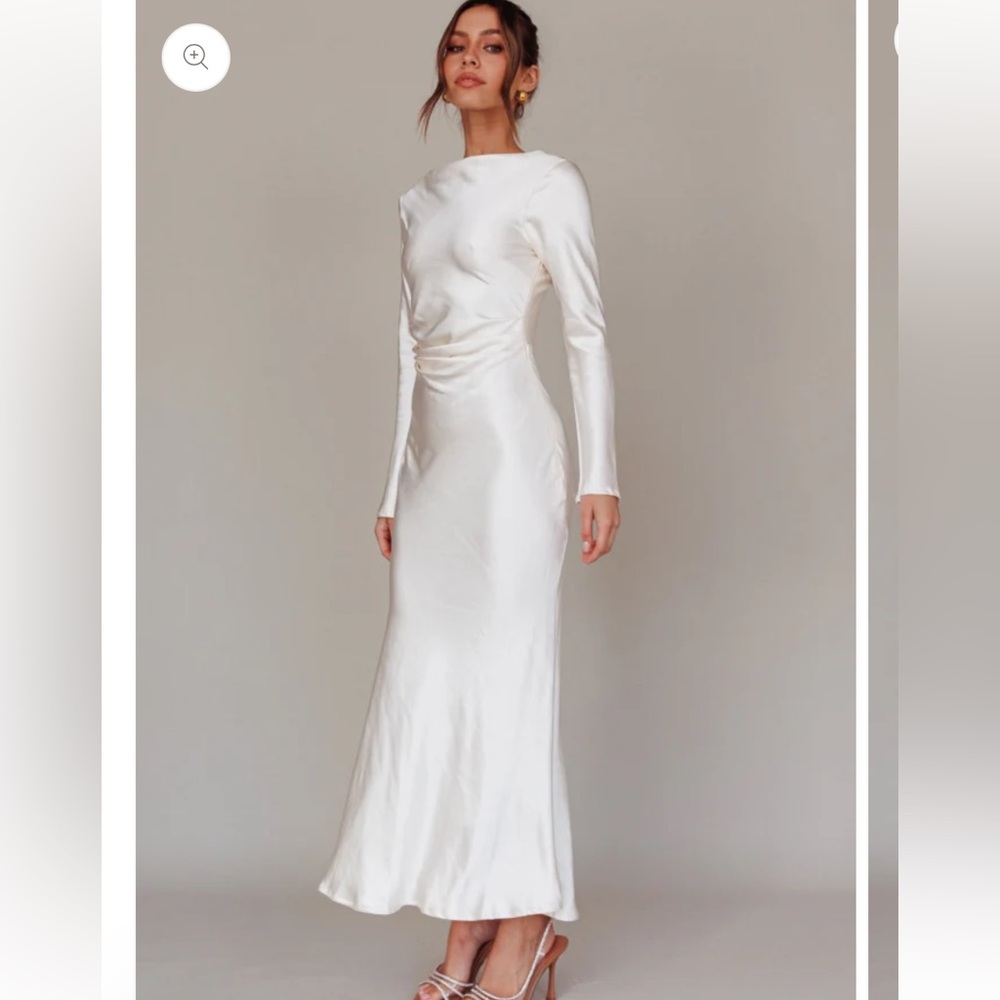Elegant White Long Sleeve Dress